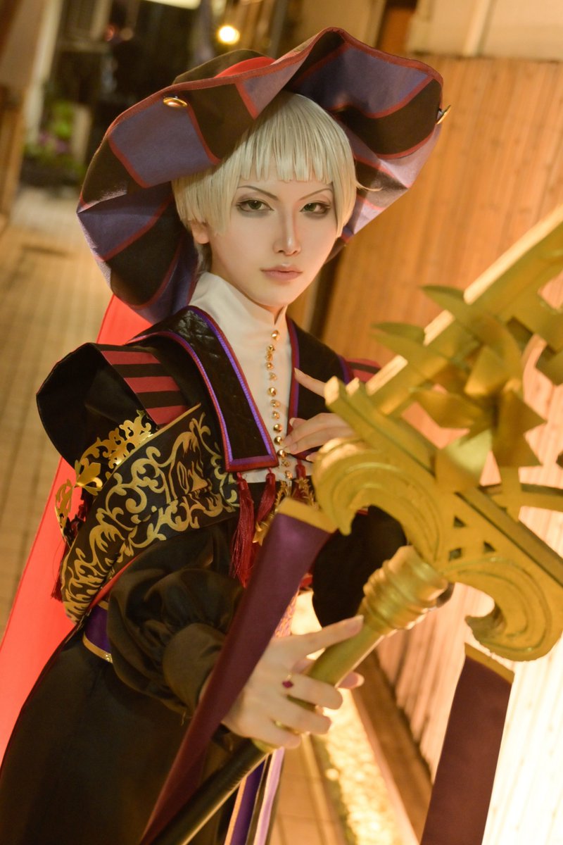 sh_oshomoka's tweet photo. cosplay/twst

　　　　尽きぬ炎がお前を焼くぞ

photo/かおる様
#フクヤマニメ #フクヤマニメ9 https://t.co/pJ7bdZQeMz