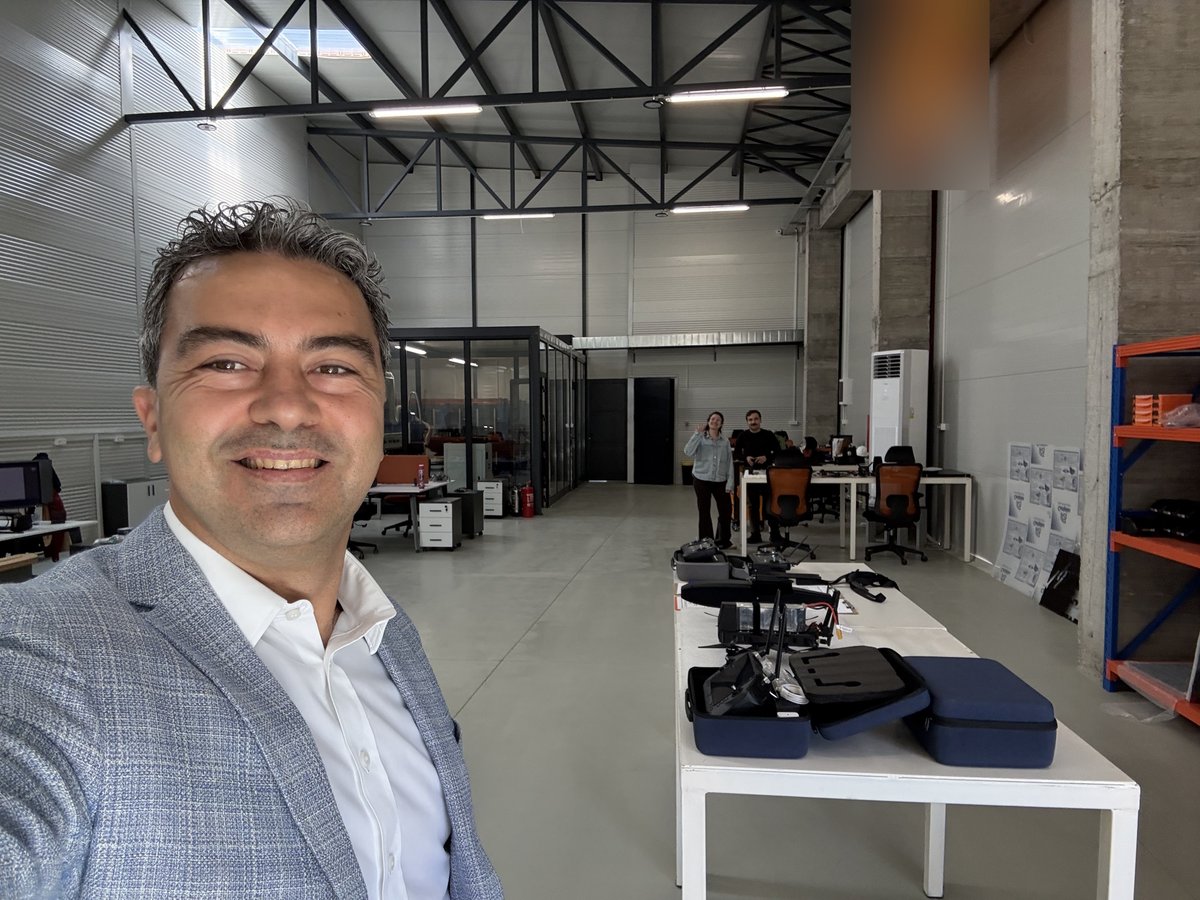 TheConnectedOps's tweet photo. We design, develop, integrate, and manufacture end-to-end software and #uncrewed #systems.

Built across multi-domain software, #UAV, #UGV, #USV, #IoT, and C2 technologies. 

https://t.co/HjWEiwxS1i https://t.co/tW4W81cH27