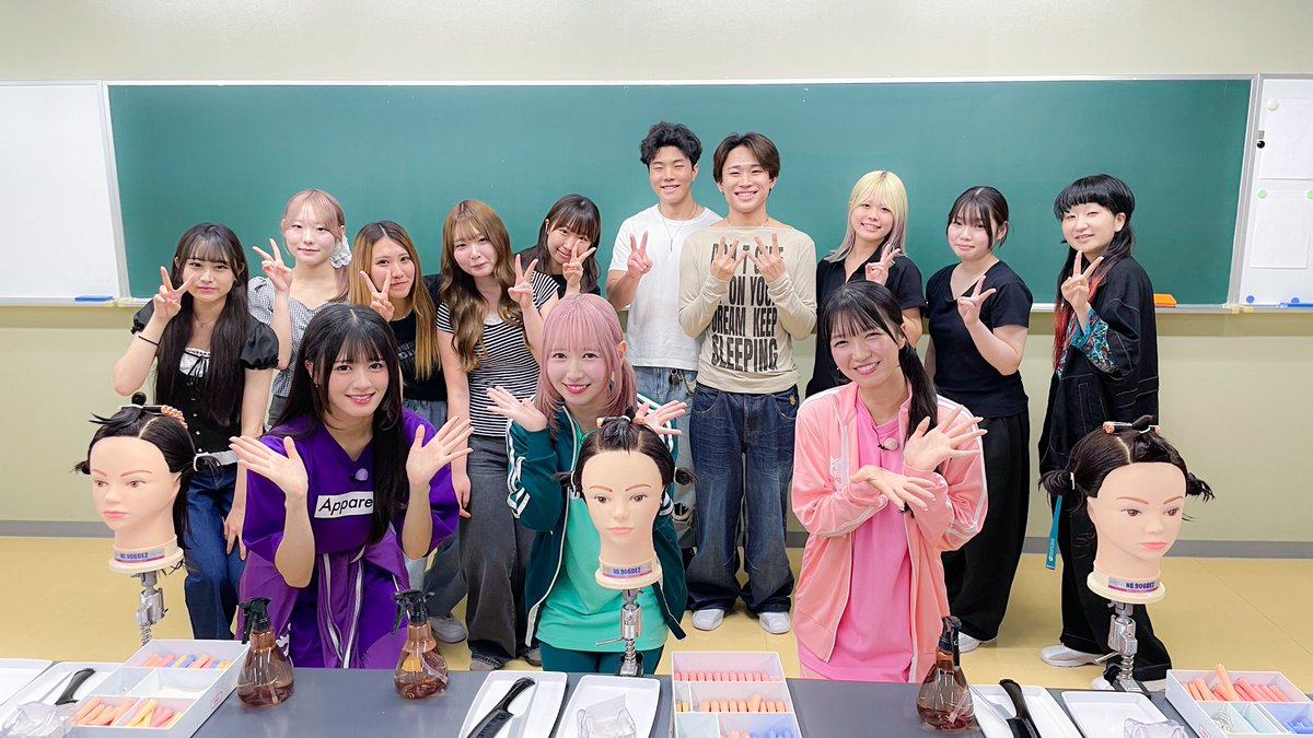 official_appare's tweet photo. 📺Appare!かながわ大冒険🚗 ³₃
〜みんなで目指せ！横浜アリーナ〜

＼ 本日10/14(水)23:00〜 tvkにて放送🌈／

今回は…
💇‍♀️生徒さんたちと交流✨
🗣️ モーニング娘。’26(@MorningMusumeMg )さんと、とある対決をしました⚡️❤️‍🔥

#Appareかながわ大冒険 で感想たくさん聞かせてね🌊 https://t.co/dHQs3TJdHr