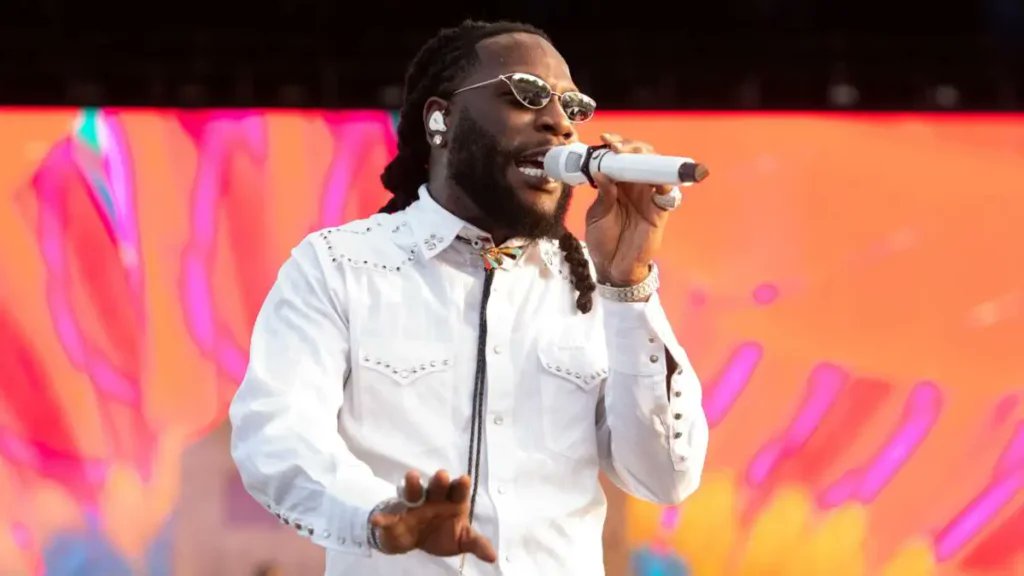 DExecutiveMag's tweet photo. Burna Boy Joins Dangote, Okonjo-Iweala on Forbes Africa’s 15 Icons List

Read More; https://t.co/QMSkXdxPkc

#EntertainmentNews #Burnaboy #Forbes #Icons #Africa https://t.co/yCj0bcw5tI