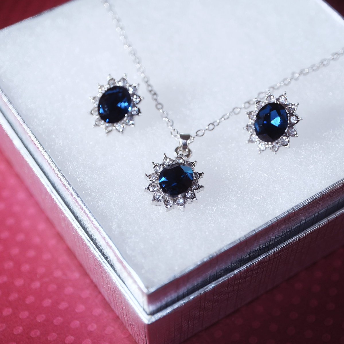BBrillance's tweet photo. ⭐️CodePromo: WOW15  = 15% de Rabais / 15% OFF

💎Fabulous Jewelry - Low Prices - No Taxes - Free Shipping 
🎁Lien sur Profil et en Commentaire
.
.
.
#quebec #canada #Bijoux #Rabais #Bijouterie #New #Bijou #Bleu #Collier #Blue #jewel #Royal #Beads #Soldes #CodePromo #Liquidation https://t.co/01YbULYMVn