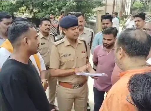 DeshbandhuMp's tweet photo. कटनी: निजी अस्पताल में ऑपरेशन के दौरान युवक की मौत, परिजनों ने एनेस्थीसिया के ओवरडोज का लगाया आरोप
https://t.co/GYJJwOfu1V
#KatniNews
#MedicalNegligence
#PrivateHospital
#KatniPolice
#MadhyaPradesh
#PatientDeath
#HospitalControversy
#breakingnews
@KatniPolice
@sp_katni
@CollectorKatni
@healthminmp