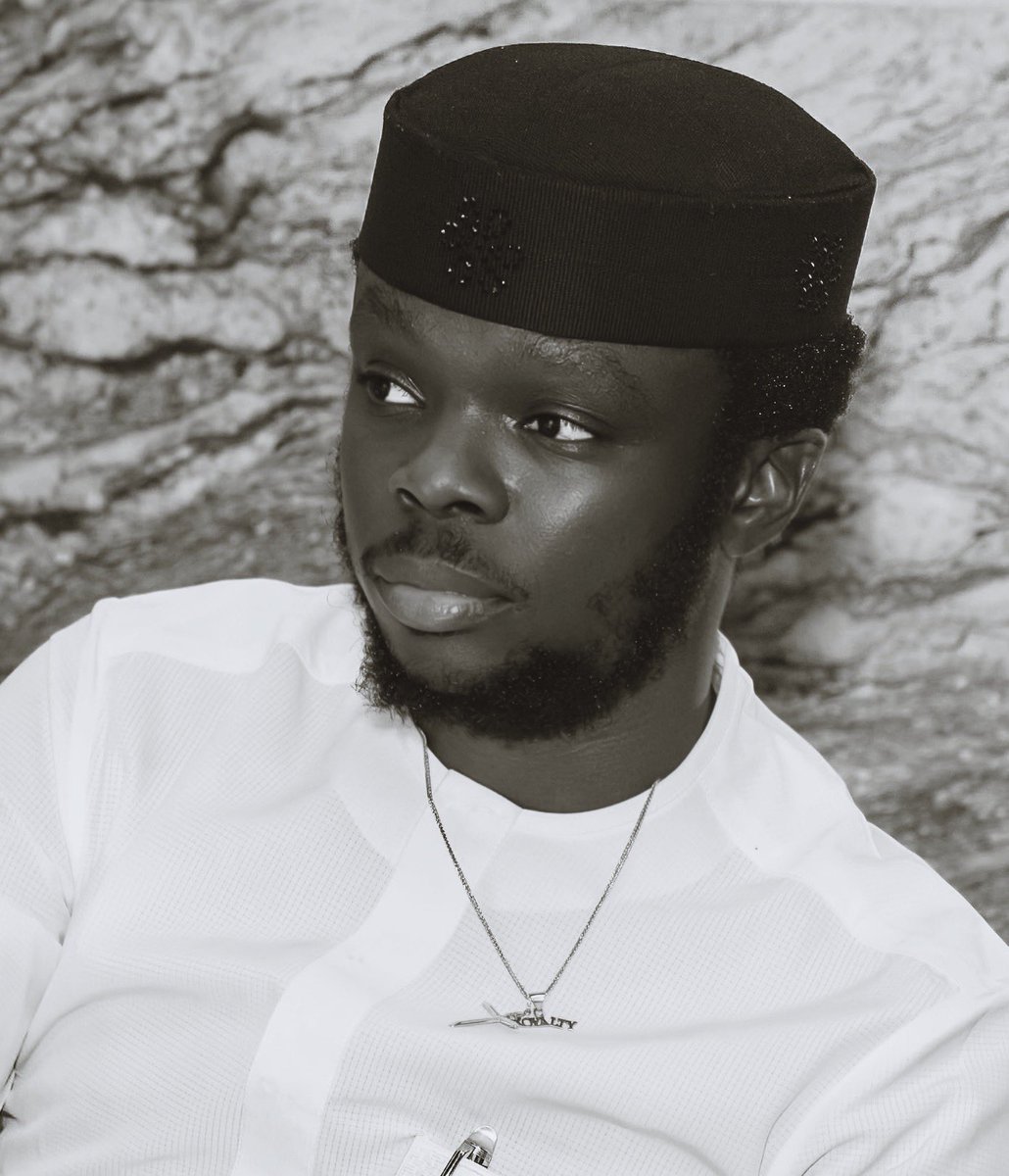 royaltyuso's tweet photo. Happy birthday to me 🙏🏾🙏🏾.

All gratitude to GOD alone🙌🏾. https://t.co/PXbBCmk1Pt