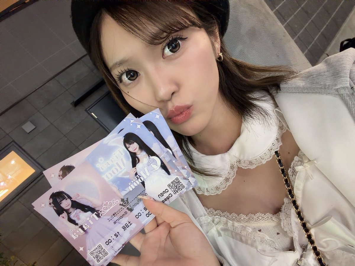 ribbonnmoon's tweet photo. ビラいます！ｻﾑｲ🥶 https://t.co/bsfrEp1zto