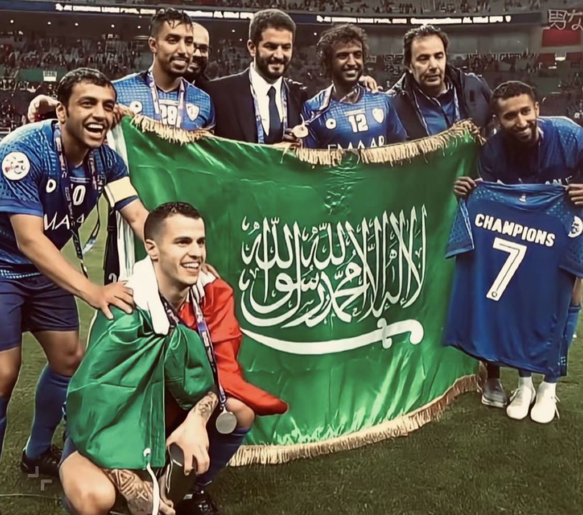 Gamd_5's tweet photo. اقوى فلاش باك 😞 https://t.co/2R5DfSqi2q