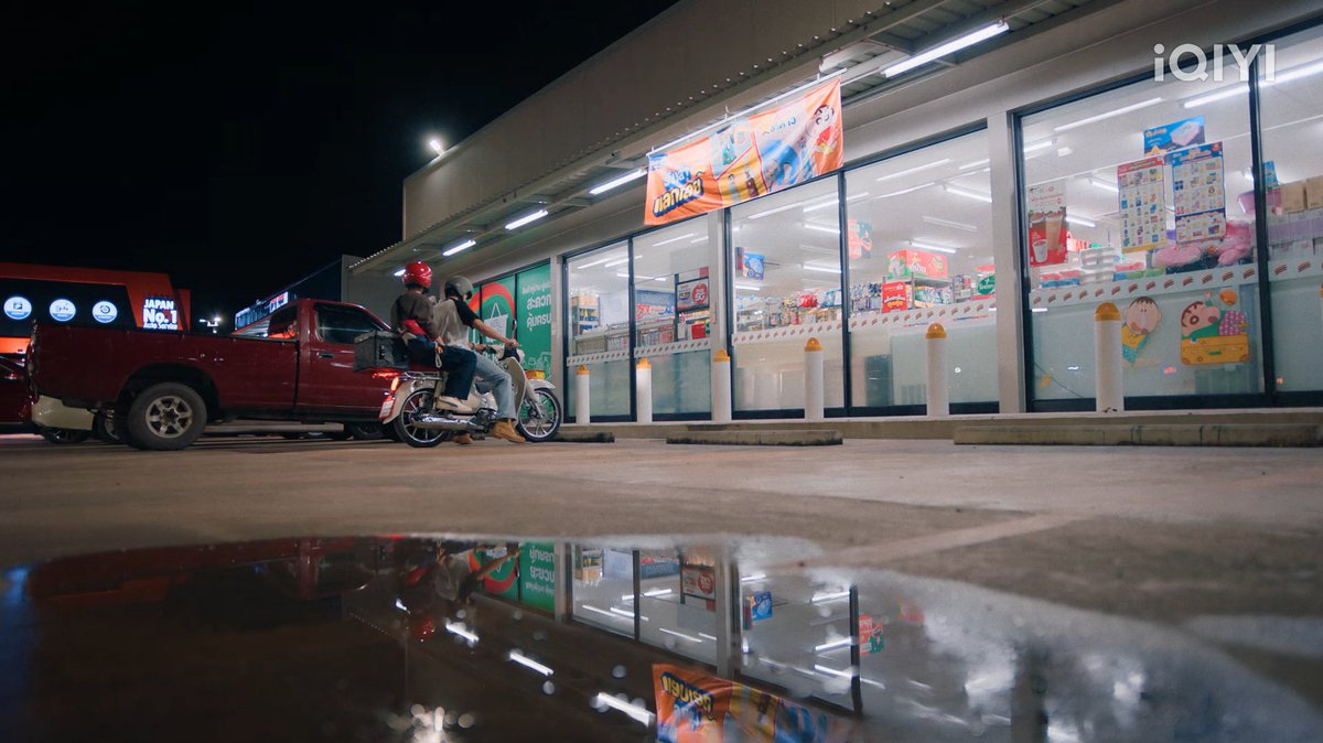 sikatpoako's tweet photo. aside from all the lovely facial moles that have blessed my heart watching this series, isa sa mga bet ko talaga is theyre using a HONDA SUPER CUB!! isa yan sa wishlist kong mabili!!!
MYSTERIOUS SOUNDS EP4
#OopsSeriesEP4 https://t.co/ribp72lDNi