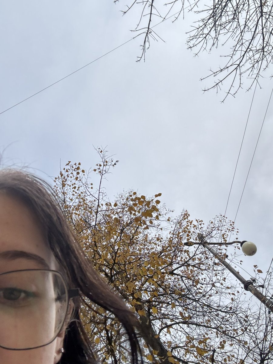 Sofa366d's tweet photo. Зачем спрашивается приезжала на учебу, если мне просто за мое существование в этом мире закрыли практику https://t.co/bhY86ENcpF