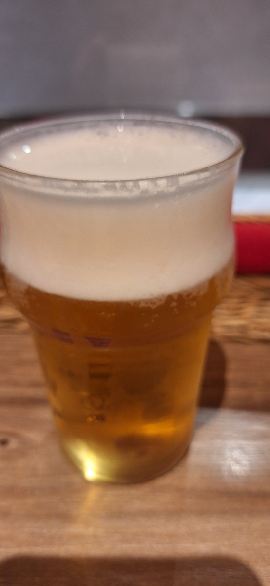 bieilove's tweet photo. 伊丹でやさぐれ飲む https://t.co/czGDetfJGa
