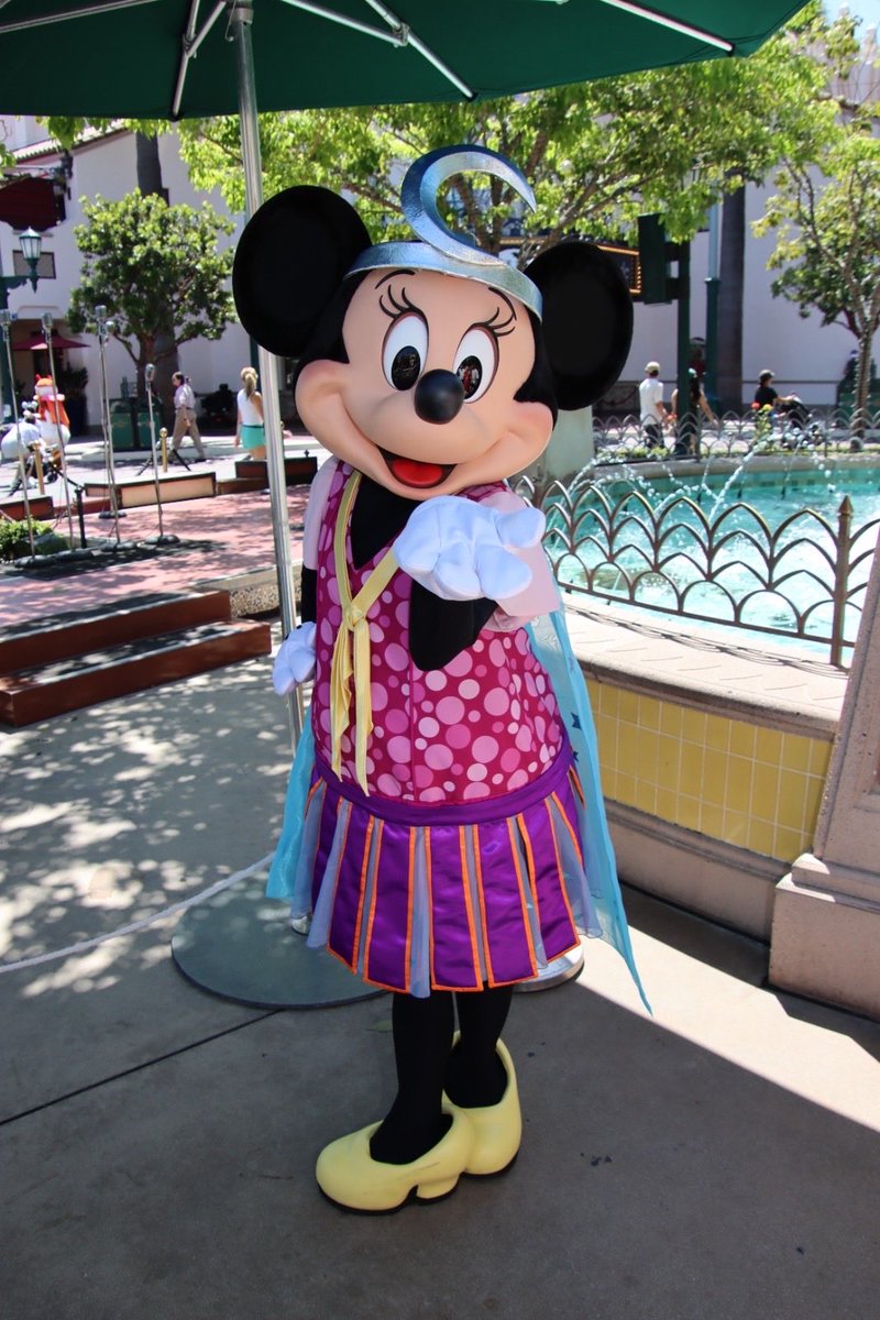 Cave0fWonders's tweet photo. ✨ Minnie Mouse 💕 - Disneyland Resort 🇺🇸✨

#Disneyland #DCA https://t.co/LWOnVVMNB4