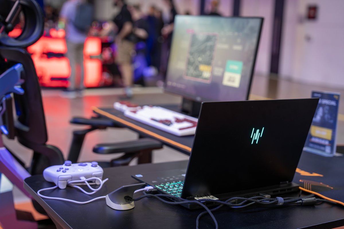 EventsEngineAU's tweet photo. What a weekend at @PAXAus ! 🎮🔥  

Loved seeing everyone stop by, get hands-on with Acer laptops, and bring the energy all weekend long. The vibes were unreal! ⚡  

Powered by @AcerANZ &amp; @PredatorGaming https://t.co/ppqy280EkG