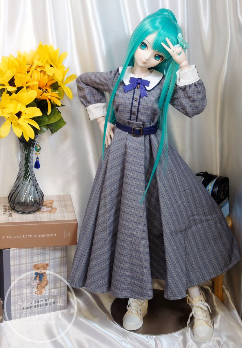 Dr0727rta1's tweet photo. 初日の写真引っ張り出してきた😳

知識ゼロだったからおっかなびっくり着せてた記憶💦

ウィッグは乗ってるだけで浮いてるし、棒立ちだし
それでも #うちのこかわいい なんですが💖

2年前の初心者DDにこの言葉を贈ろうかな
「好きこそものの上手なれ」

←2026.10.10
　　　　　　　　　2024.10.14→ https://t.co/FfcKzVf6jq