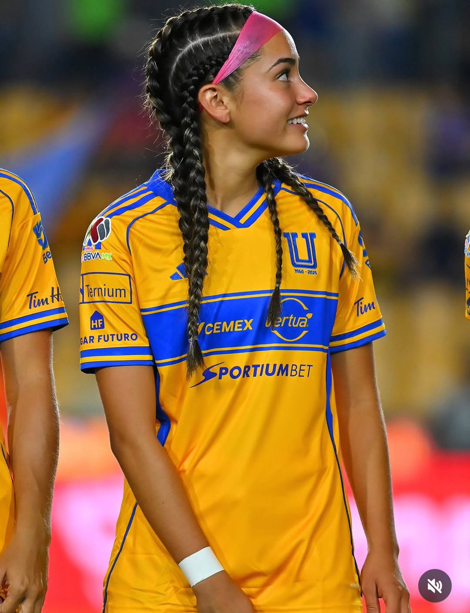 GUMATUMMAI's tweet photo. 🇲🇽🐯 Mia Villalpando, 18, continues with Tigres Femenil! A rising star in Mexican women’s football. 🔥⚽ https://t.co/UtoqMYueJB