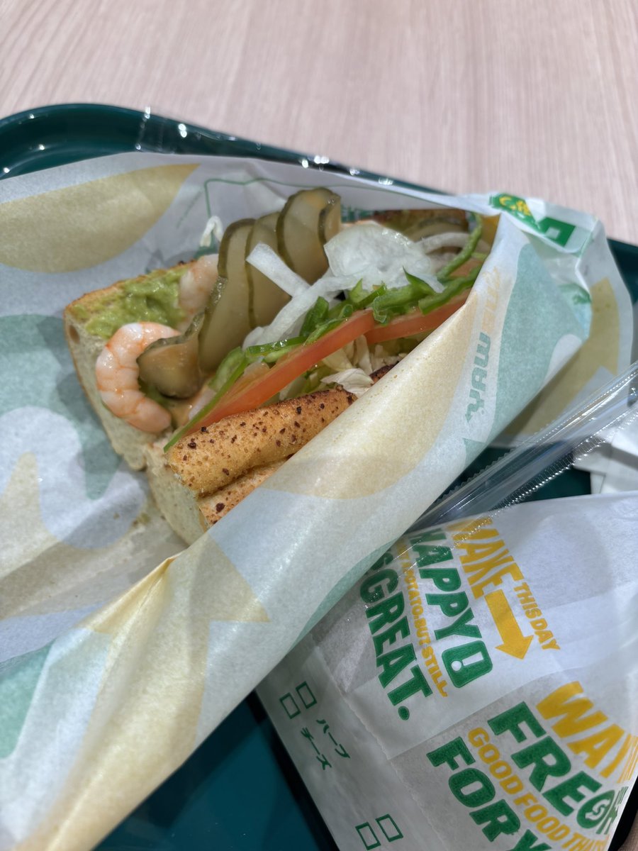 mayonakaodango's tweet photo. 朝昼兼用ご飯はサブウェイ！
ポテトなしにしたかったけど値段あまり変わらなくて。。。👉👈 https://t.co/djjcWyGNtF