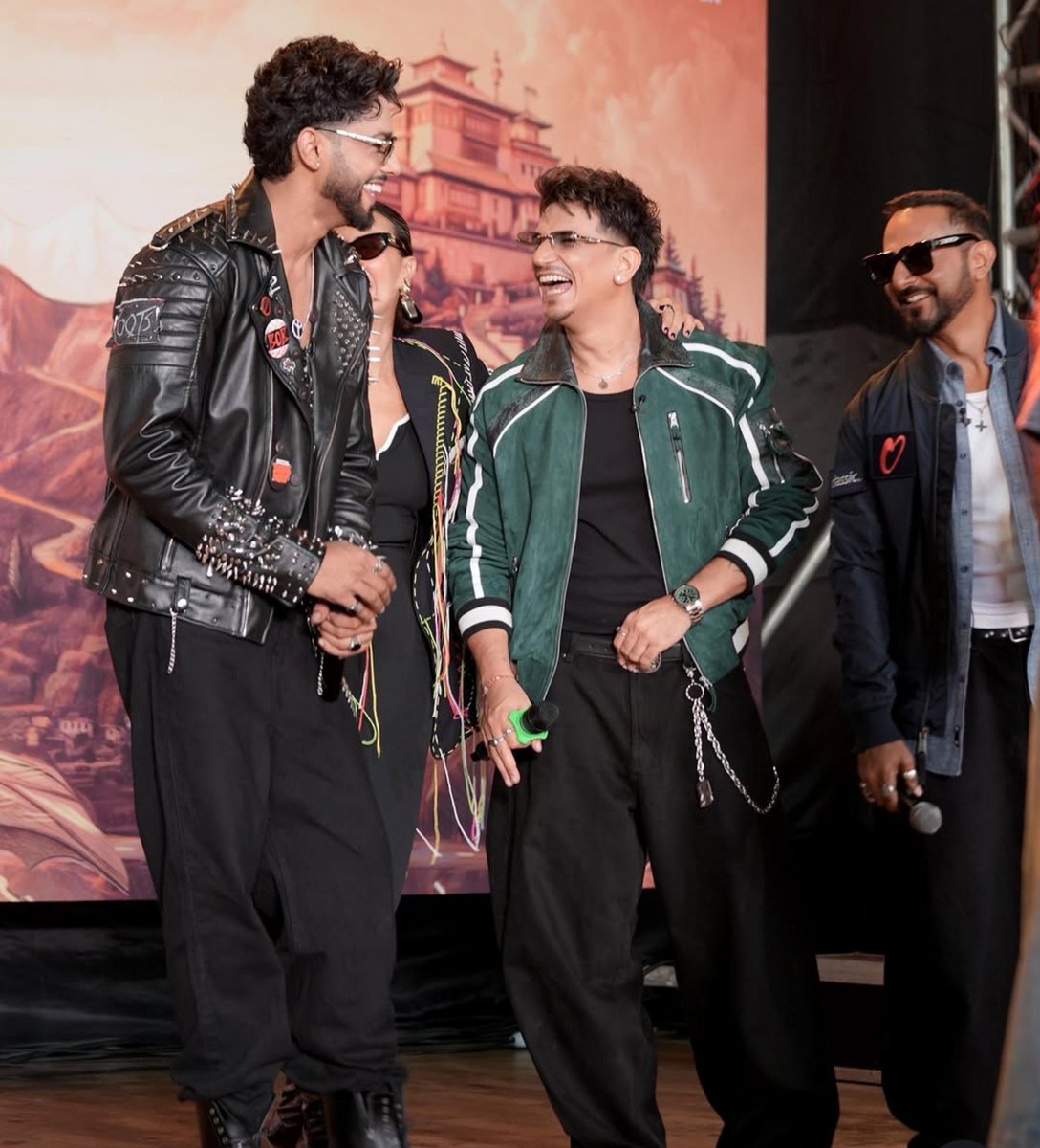 NibiiXBaseer's tweet photo. - More One Day To Go !!🔥🤍
Excited To See This Journey For Baseer >>⭐
.
.
#BaseerAli #BaseerSquad #TeamBaseer #RoadiesRebirth #PrinceNarula #NehaDhupia #Nikhilchinapa https://t.co/LZcGQJyjzO