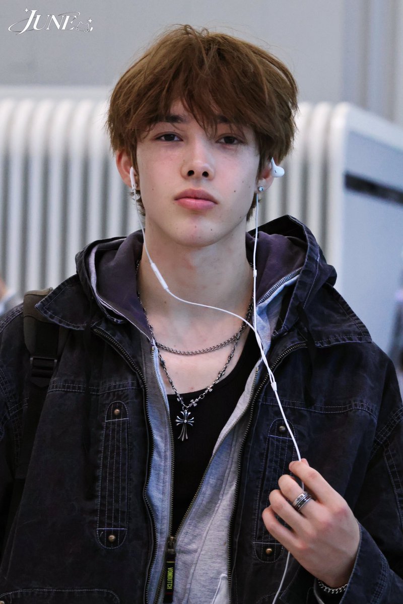 JUNEDIT0325's tweet photo. 20261014  출국

#wayfboys #웨이프보이즈
#anderson  #앤더슨 https://t.co/VQXM1vTRd3