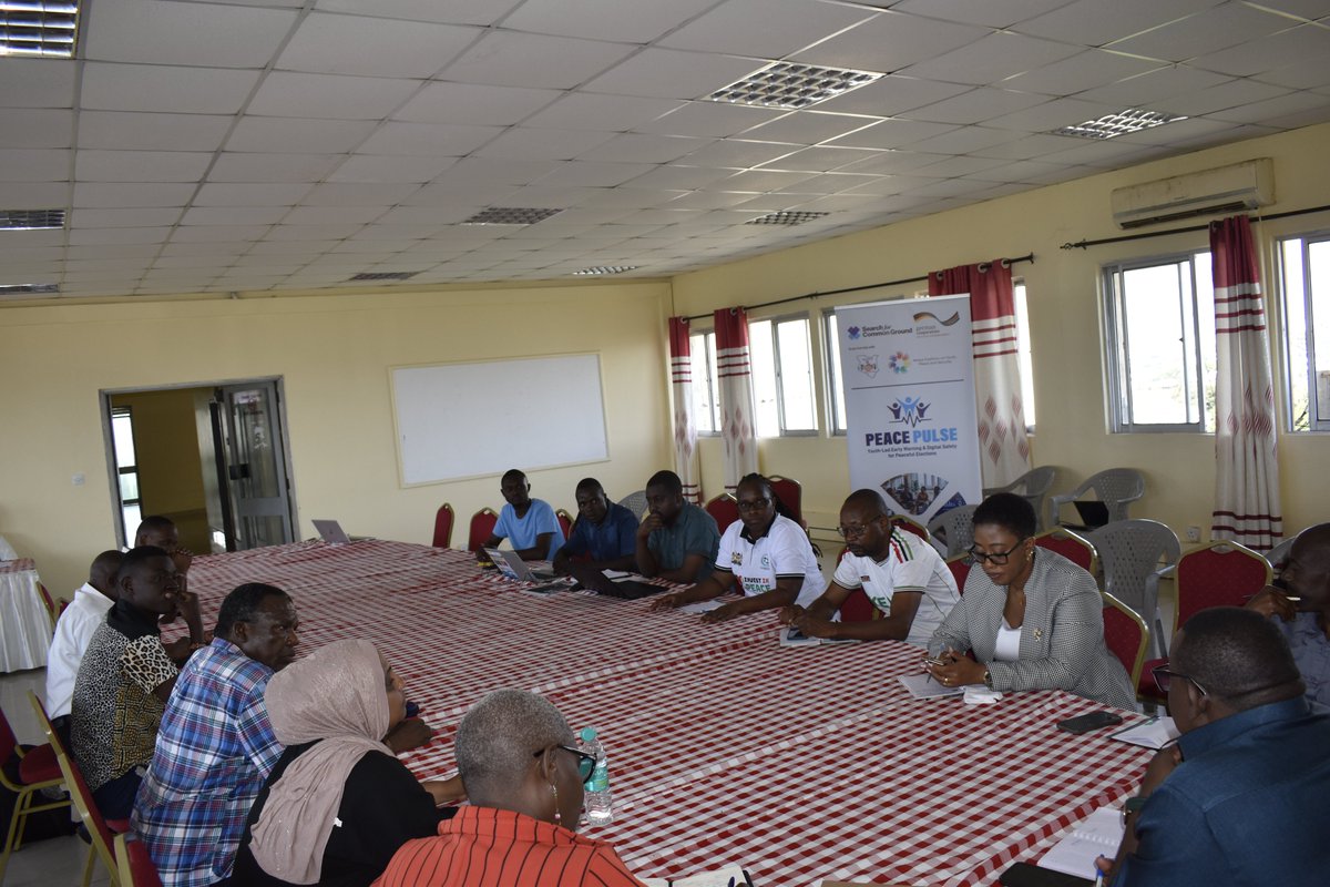 KECOSCE's tweet photo. Under the Peace Pulse Project, KECOSCE convened Mombasa County stakeholders to strengthen Early Warning and Early Response (EWER) coordination ahead of the General Elections.

Deputy County Commissioners, security agencies, IEBC, ORPP, KNCHR and peace champions reviewed the Peace Pulse Snapshot and agreed on regular monthly coordination meetings, timely feedback on EWER alerts and broader stakeholder inclusion. IEBC welcomed the briefs, noting their relevance to its ongoing national Election Security Arrangement Programme (ESAP). @SFCG_Kenya @YPSinKenya @nscsecretariat @IEBCKenya @NCIC_Kenya @MombasaKNCHR @ORPPKenya 
𝙎𝙩𝙧𝙤𝙣𝙜𝙚𝙧 𝙘𝙤𝙤𝙧𝙙𝙞𝙣𝙖𝙩𝙞𝙤𝙣. 𝙏𝙞𝙢𝙚𝙡𝙮 𝙧𝙚𝙨𝙥𝙤𝙣𝙨𝙚𝙨. 𝘼 𝙥𝙚𝙖𝙘𝙚𝙛𝙪𝙡 𝙚𝙡𝙚𝙘𝙩𝙤𝙧𝙖𝙡 𝙥𝙧𝙤𝙘𝙚𝙨𝙨.

#EarlyWarningEarlyResponse #ElectoralPeace #PeacefulElections