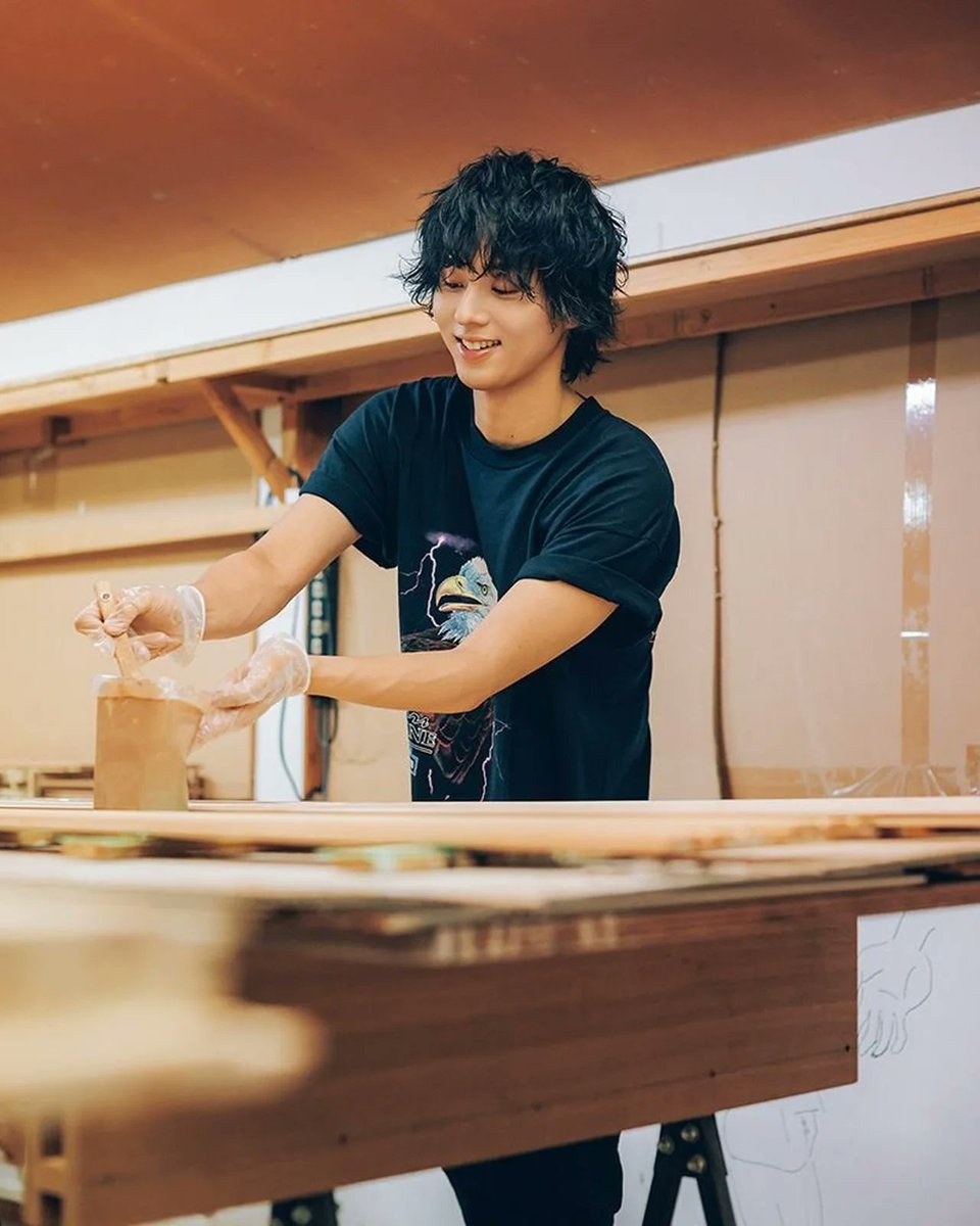kmf2_burn's tweet photo. 藤ヶ谷太輔のハイエース カスタム録｜Episode：07 床と天井を塗装でつなぐ。異なる木材を馴染ませる調色の妙 | UOMO
https://t.co/ZGfpkIO5HV
#藤ヶ谷太輔 https://t.co/KihVwd8jiA