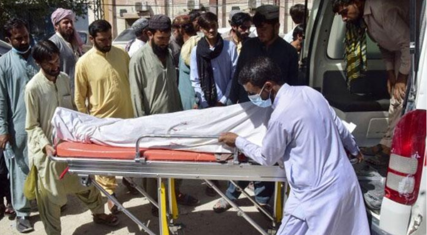 ArmanOfBaloch's tweet photo. Six bodies have been recovered from Sui, #DeraBugti, #Balochistan.  The men were killed in a staged encounter after being held in custody. These grave allegations demand an independent investigation, transparency, &amp; #Accountability. **No family should be denied truth &amp; justice. https://t.co/XB7wwrZAQ7