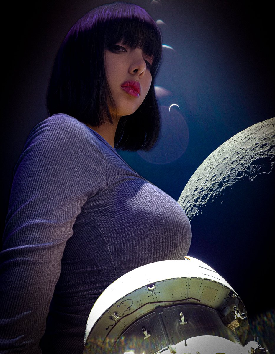 ColossalScale's tweet photo. "Mission Control, Orion has made contact. You're not going to believe the size of her."
#sizetwitter #giantess 
Model: @Susu_jpg https://t.co/vaIE70hCqe