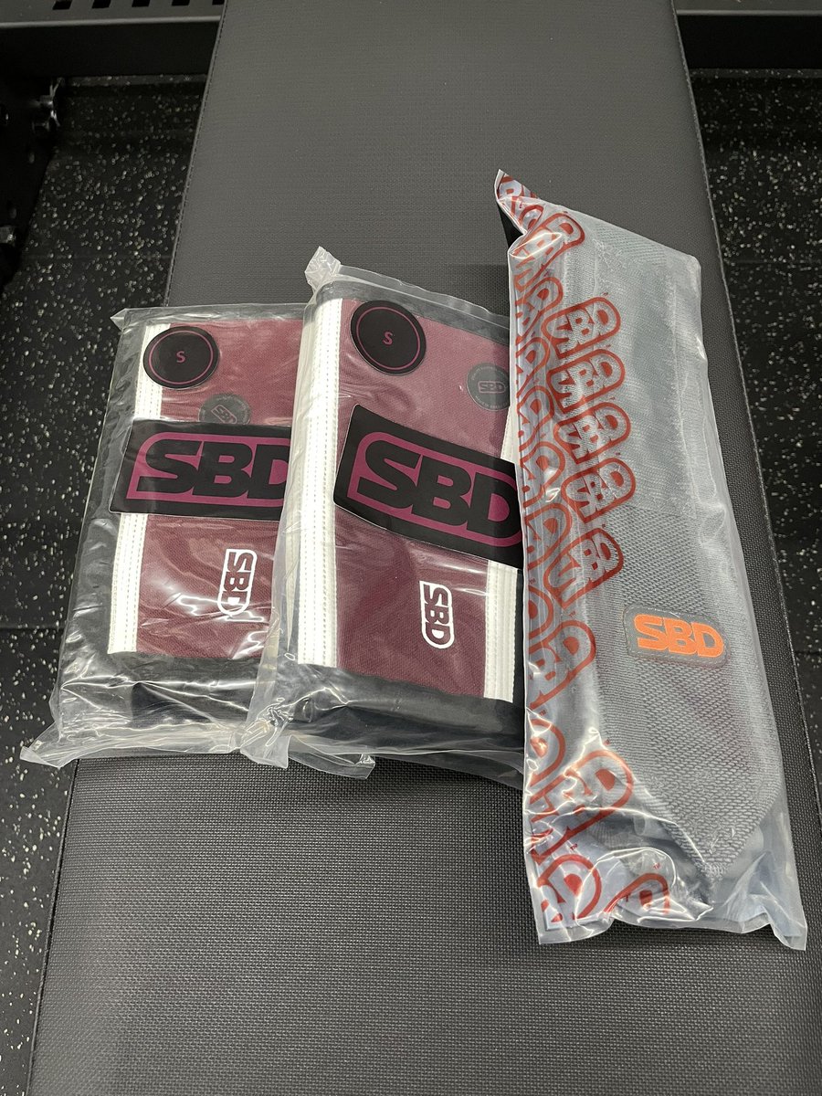 ota_hicafe's tweet photo. 予備のエルボースリーブとリストラップ購入！
SBDは長持ちするので出番はまだまだ先ですね🙂 https://t.co/johIc1zi68