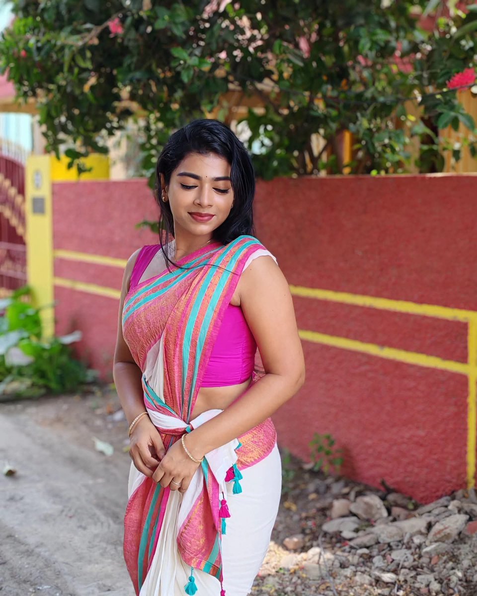 karutha_kunju's tweet photo. Akkul rani 🥵 🤤😋🫦 #swethakumar https://t.co/jAIrdjokPo