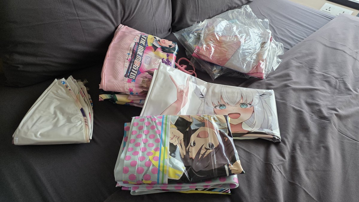 Futanzu's tweet photo. Before inflate. https://t.co/JLPVLVtAcY