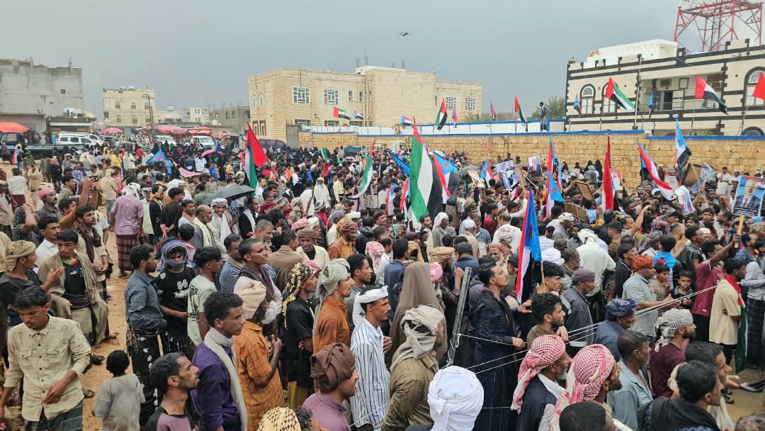 R_ylax's tweet photo. صور من مليونية التعبئة الشعبية العامة بمحافظة أرخبيل سقطرى، احتفاءً بالذكرى الـ63 لثورة 14 أكتوبر المجيدة
#مليونيه_التعبيه_والاستنفار_الجنوبي
#مليونية_14_اكتوبر https://t.co/oCbRmJRrLf