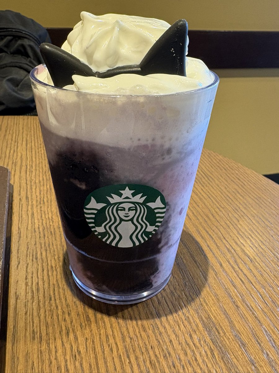 maU_Ringo's tweet photo. スタバのハロウィン🎃👻✨🩷
美味しかった😋✨🩷 https://t.co/5mDN6gmBXS