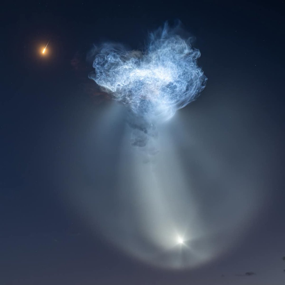 KarenFernando10's tweet photo. Jellyfish cloud..😱♥️
#florida
#2026 https://t.co/Hxp8lY2jUt