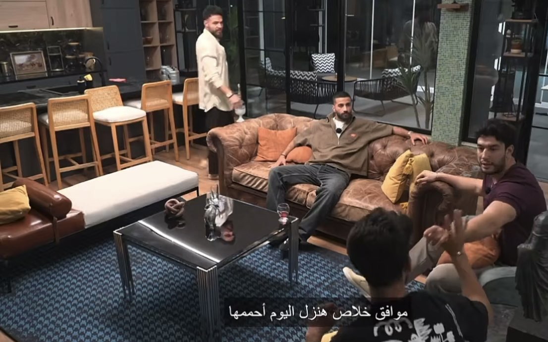 Lbbl369's tweet photo. ركزو هنا كلمة يحممها عالناعم طلعت من داني اول  وبعدها تبنى الفكره صطيف كيف تتجرأ وتقول هذي الكلمة لبنت من اي مستنقع جاي ي وضيع انت وياه https://t.co/faVAHkHez5