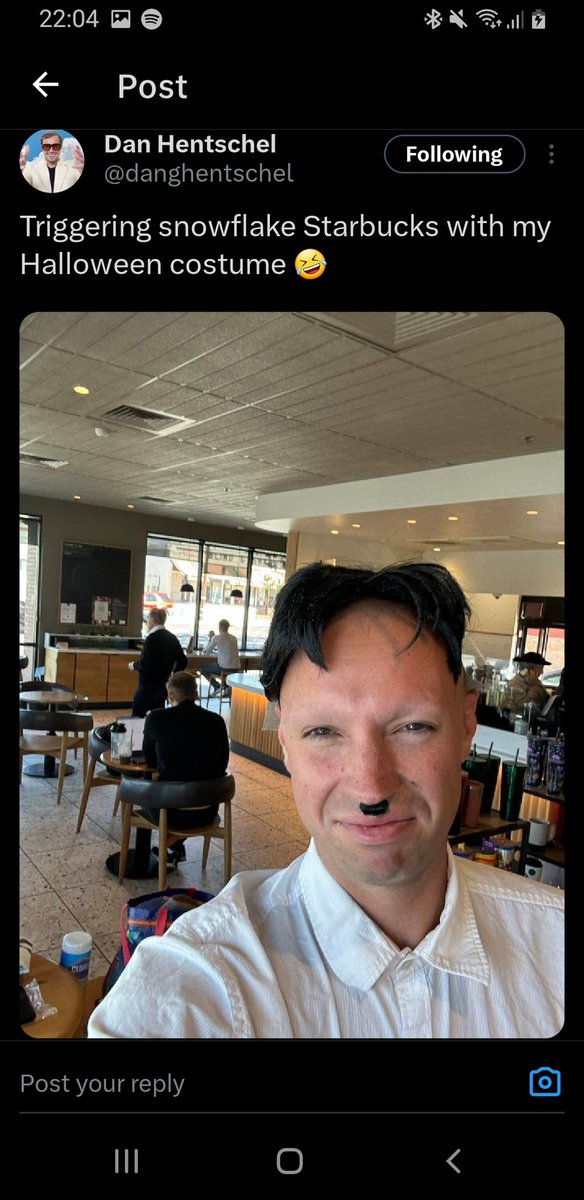 transjschlatt's tweet photo. when you into findom but the bank wont let you take out another loan https://t.co/2UKFt4fcv7