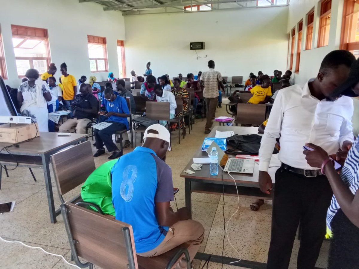 GoCDC's tweet photo. Right now in Ofua 3, together with our partners from gnuGrid CRB, we are training our VSLA leaders at the Multipurpose Community Centre on the Digital Agricultural Suite (DAS) while supporting the digital onboarding and profiling of VSLA groups. 🔵🟡 https://t.co/f7qaB0ZFNL