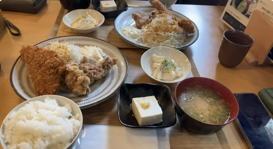 MS_Corp_salesD's tweet photo. おつかれさまです😊
終業時間となりました！

みなさんは今日どんな一日でしたか？

私は会社の近くで美味しい＆リーズナブルな定食屋さんを見つけました♪

あと２日行けば土日ですね🥰

もう少し頑張りましょう～！

#企業公式がお疲れ様を言い合う
#企業公式秋のフォロー祭り https://t.co/VlRWbRMasS