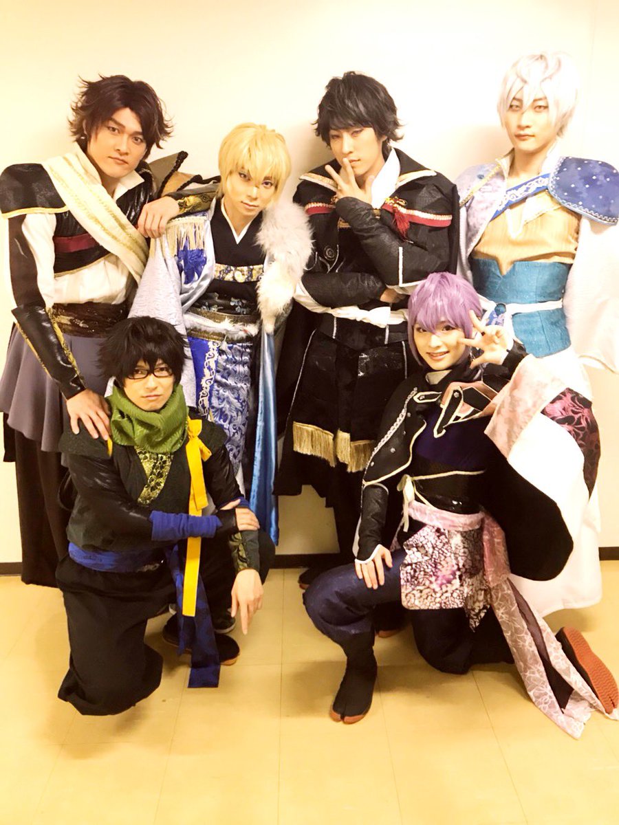 hoshimotoyuzuki's tweet photo. 星元裕月10周年&amp;バースデーイベント『Crossroad』
今週17日(土)‼️
📍ブルースクエア四谷

カウントダウン企画中！！！
ゆづの10年を振り返りまSHOW✨

次は2018年！
こうやって写真で振り返っていたら
17日のイベントでしか話せないこと沢山ある気がしてきた。

#あんステTSF
#ピクレジ
#戦ステ https://t.co/zOQLgKKS4L