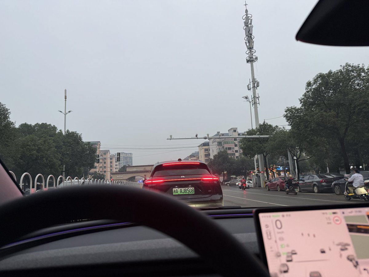 BlakeLiu07's tweet photo. 好忧郁的天气 https://t.co/rkInPEUR5z