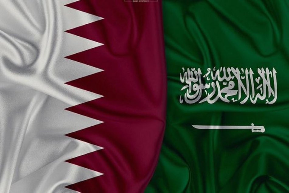 SaudiNews50's tweet photo. مجلس الوزراء القطري:

•نؤكد تضامن قطر الكامل مع السعودية ووقوفها إلى جانب المملكة في جميع الإجراءات المشروعة التي تتخذها لحماية سيادتها وأمنها وسلامة أراضيها ومصالحها.

•أمن السعودية جزء لا يتجزأ من أمن دولة قطر ومنظومة الأمن الجماعي لدول مجلس التعاون الخليجي.

- https://t.co/FNTii7l4dz