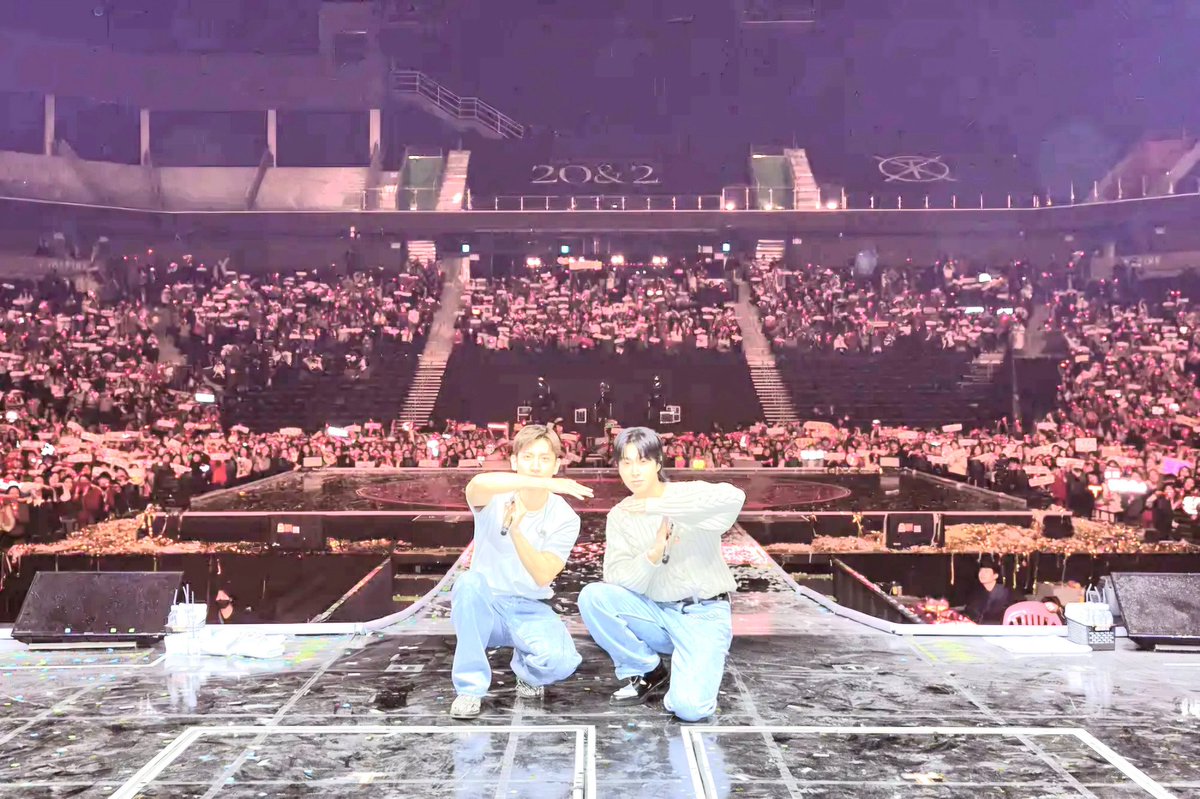 ggulggulggul123's tweet photo. 아 이름이 중요하신 분들이었지?ㅋㅋㅋ
이름 지키신 꼴랑 두명이 개쳐싸우고 비지니스파트너로 좆망신기되시고 한꼬집 카시오페아님들 되신거 보면 굳이 팬덤명 없어도 하나도 아쉬울게 없어보이네요^^ https://t.co/woR4sycCoO