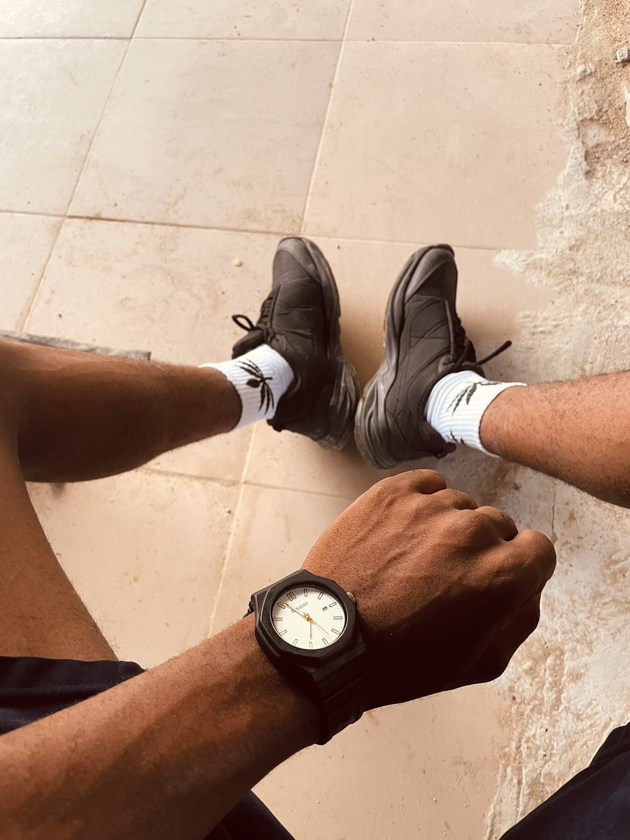 DavidFX001's tweet photo. As your trying to take care of your finances, make sure you’re taking care of your health as well 📊💪💙 https://t.co/g7wD2wmRQe