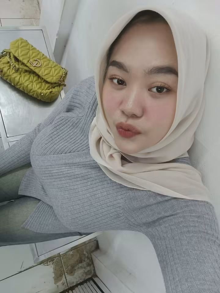 nidaaaully's tweet photo. 👽 https://t.co/UjTJXkAhs1