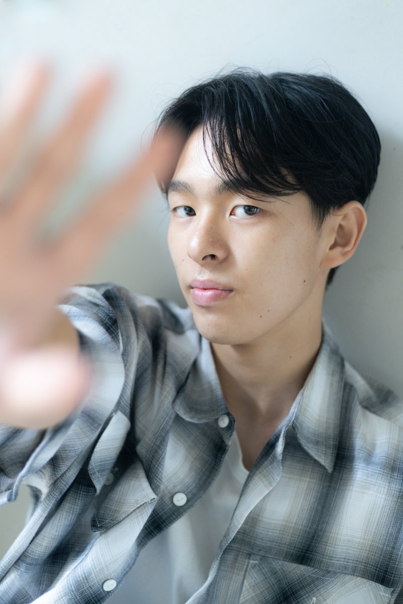 mr_tk2026's tweet photo. 【候補者紹介】
No.4 堀口敦央(ほりぐちあつひろ)
高校１年生の堀口敦央です！実は、1-1HRのデコ責というクラスの出し物の責任者をやっています。文化祭に来られる方は、ぜひ1-1HRとミスターを楽しんでいってください！

#ミスター筑駒 #ミスターコン #筑駒文化祭 #ステージ #筑駒 https://t.co/wJPabMYPKl