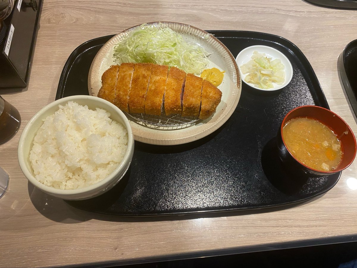 mai_VRC's tweet photo. 美味そう🤤🥓🍖🍗🥩🍖🍗🥩🥓 https://t.co/dFuKADuEkt