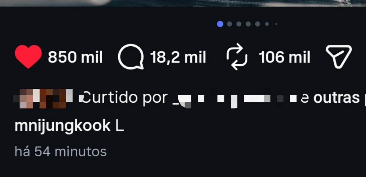 kthphoenix's tweet photo. Jungkook acordou combatendo o fascismo https://t.co/2NSoBez6S2