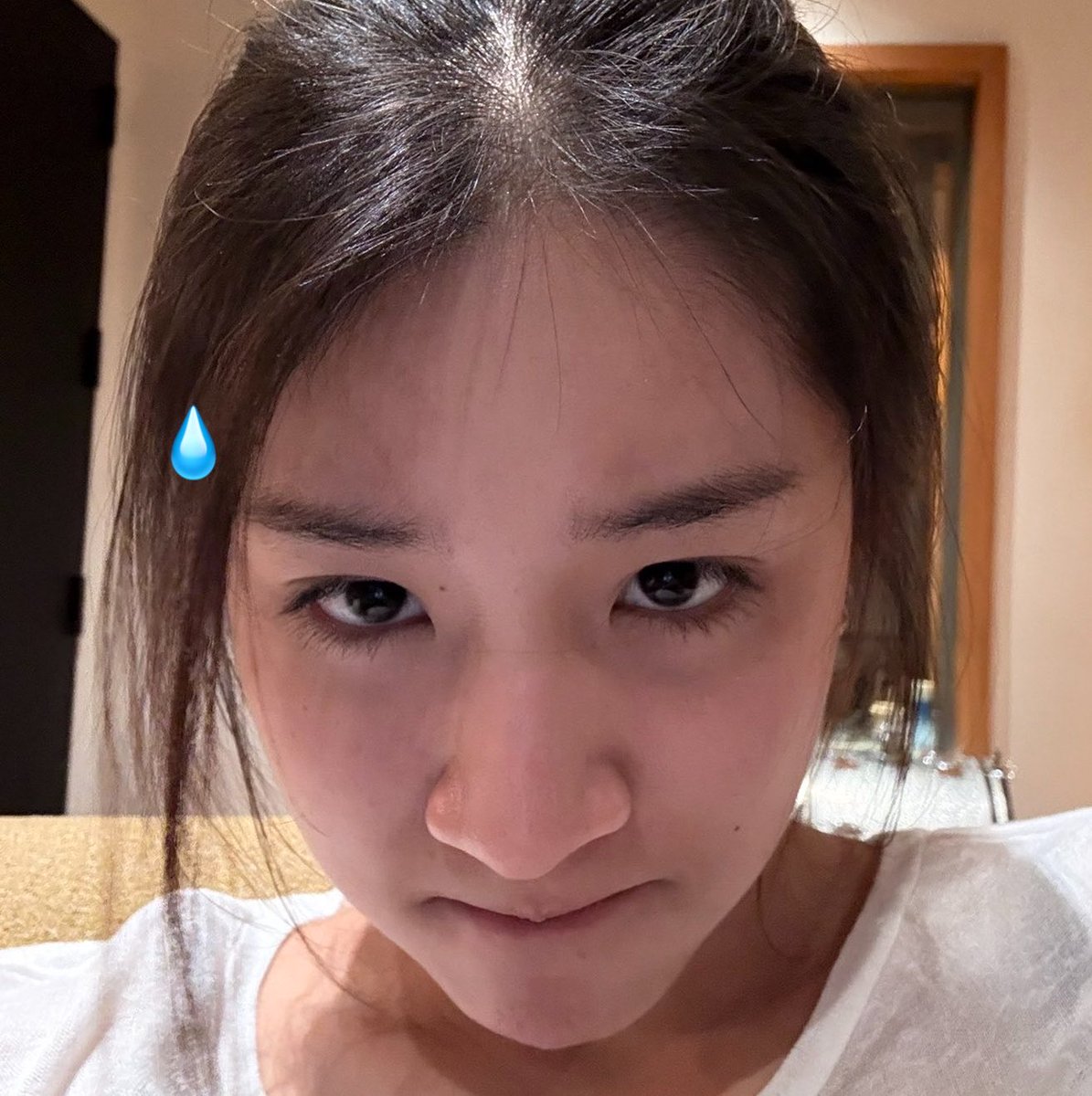 sixeniz's tweet photo. คนพูด                                               คนงอน https://t.co/OrPU8V39IZ