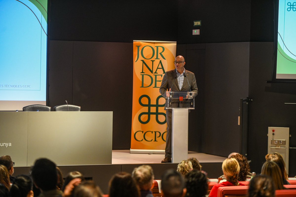 dsocialscat's tweet photo. 📸 El conseller Raúl Moreno ha obert les XVI Jornades Tècniques de la Coordinadora de Centres per a Persones amb Discapacitat Intel·lectual de Catalunya, centrades en els trastorns de l’espectre autista (TEA).

👉 Cal continuar avançant cap a una atenció més accessible, propera i adaptada a les necessitats de cada infant i família, amb el coneixement i la innovació al servei de les persones.
