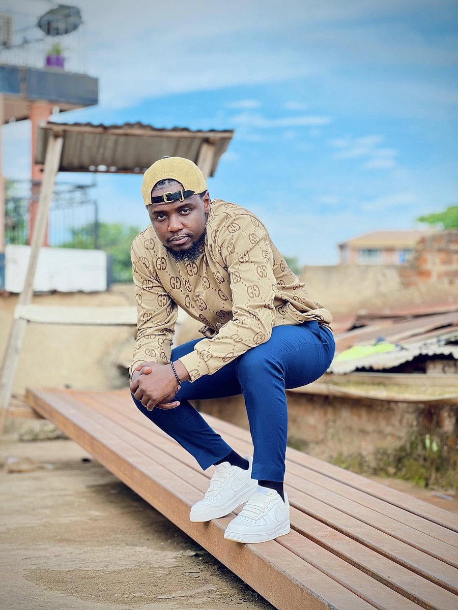 sparktvuganda's tweet photo. Drop your request in the comments, tag that special someone and let us know which song you’d love them to hear. Your vibe, your choice, your music.
#ChezaDotCom https://t.co/YE9rZmrtOA