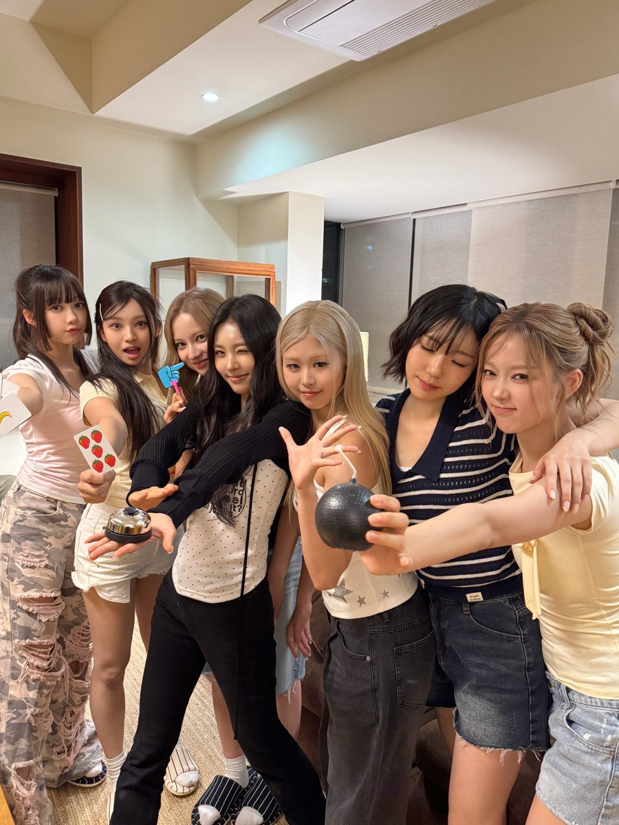 OBD_offcl's tweet photo. #OBDsDAY
261014 OBD : HANG OUT EP.2

#OURBIRTHDAY #아워벌스데이 #OBD https://t.co/8TnUzsx8XS