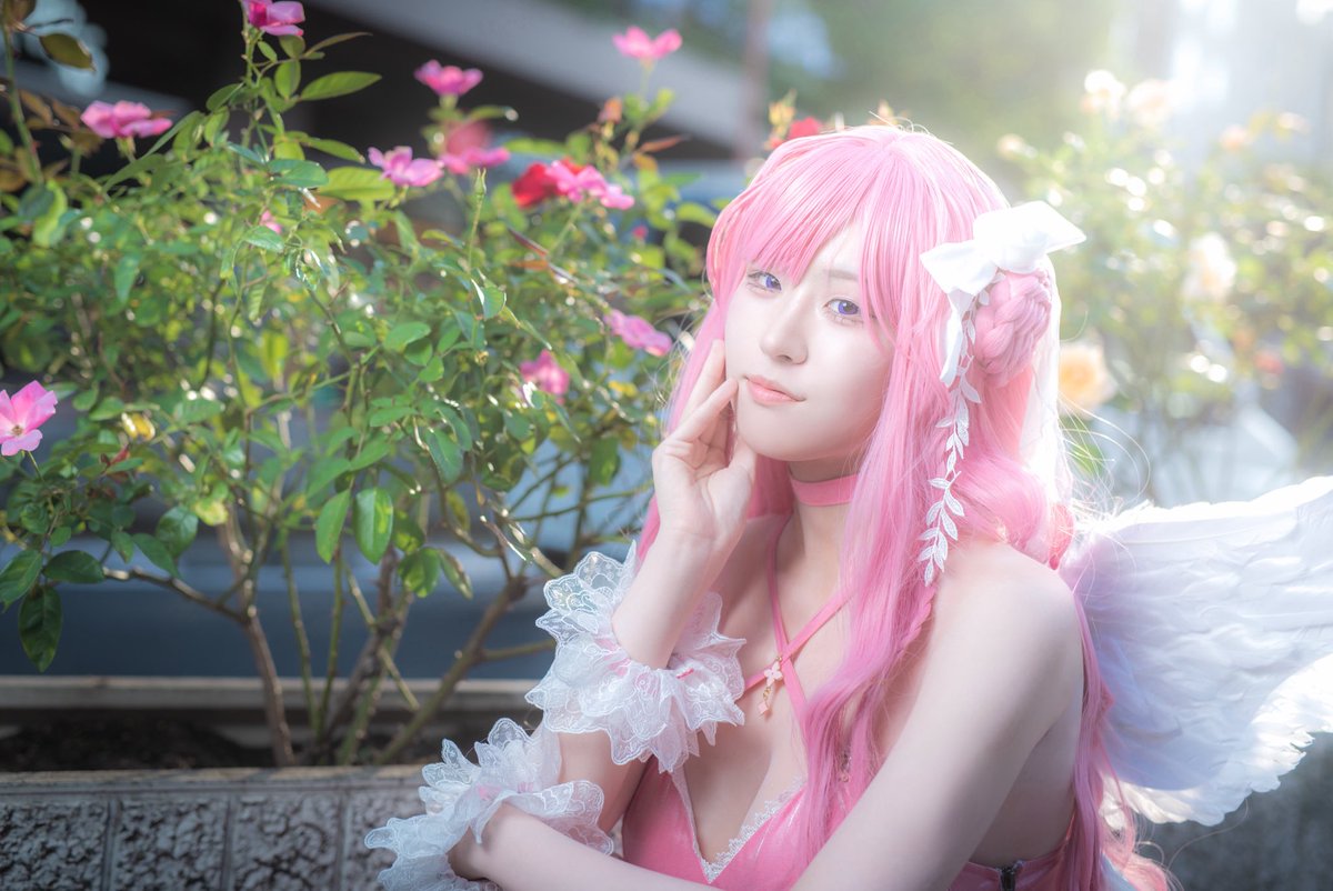 4y1a_si2's tweet photo. NIKKE/cosplay
ドロシー　ノスタルジア

✼••┈┈┈┈••✼••┈┈┈┈••✼

　　　　　　楽園

✼••┈┈┈┈••✼••┈┈┈┈••✼

#フクヤマニメ
#NIKKEcosplay https://t.co/fHRWVAQBOt
