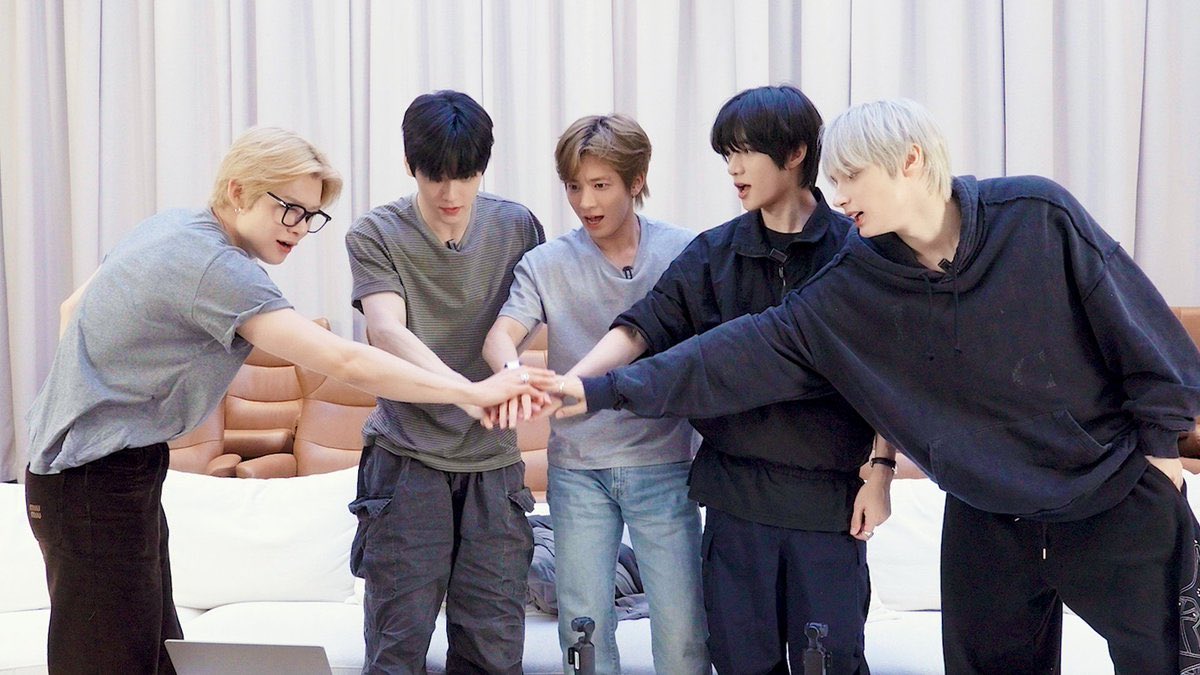 1cecream4ever's tweet photo. @TXTCHART_KR #TOMORROWXTOGETHER #2026MAMAVOTE https://t.co/0wpHBPDtLv