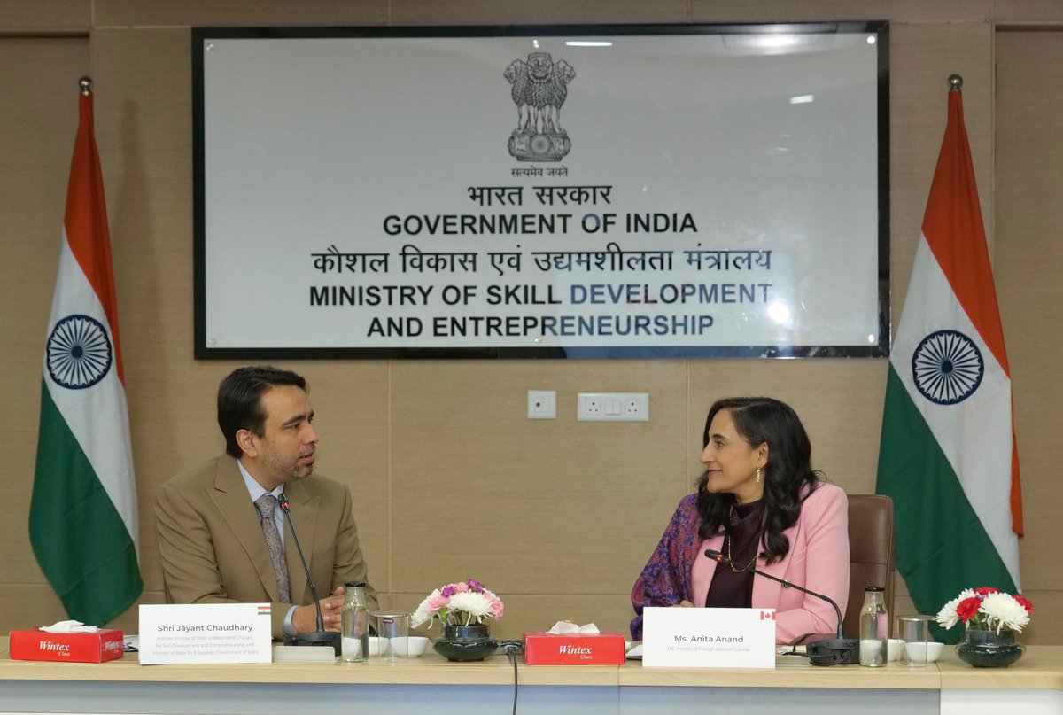 jayantrld's tweet photo. Had a productive interaction with H.E. @AnitaAnandMP, Minister of Foreign Affairs of Canada, and her delegation on strengthening #IndiaCanada cooperation in skilling and talent mobility.

From industry-aligned training to skills recognition and the #CanadaIndia Talent and Innovation Strategy, we are working to turn shared priorities into global opportunities for our youth. 🇮🇳🇨🇦

@PMOIndia @MEAIndia @MSDESkillIndia @EduMinOfIndia