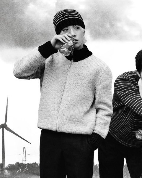 15ARCHIVEz's tweet photo. marie claire korea

#제이크 #JAKE https://t.co/GvUURaSQ2J
